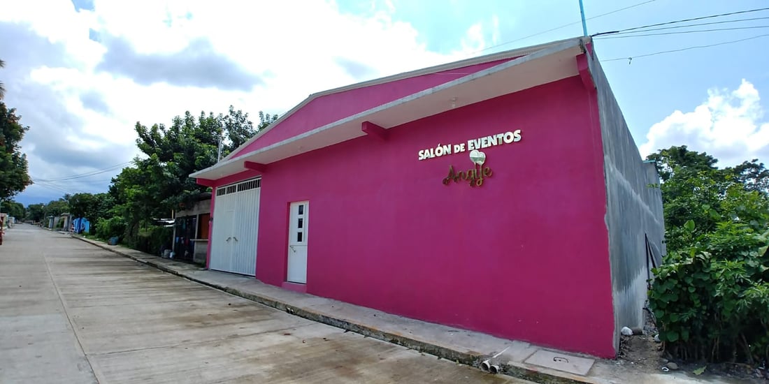 Fachada del Salón de Eventos Angye en Cacahoatán
